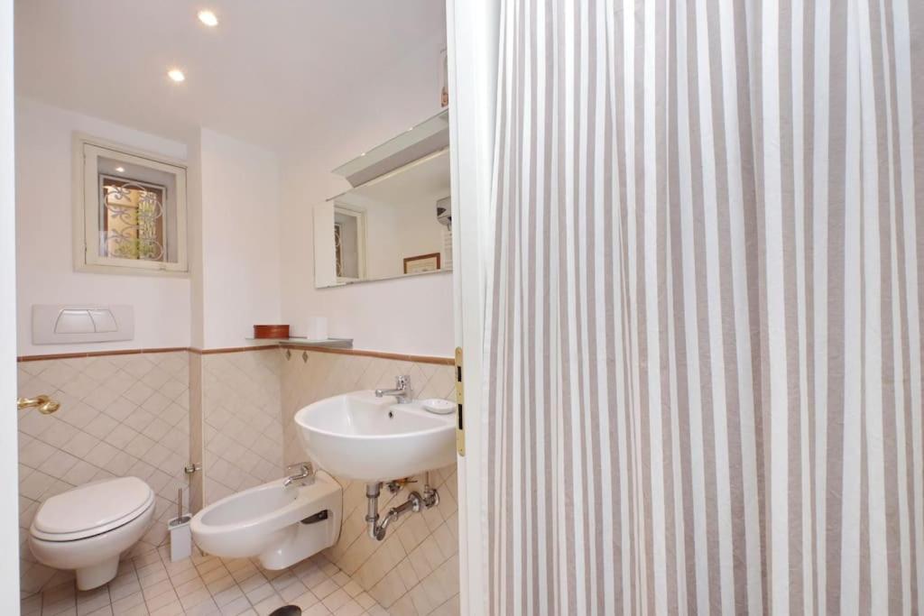 Laterano Apartment โรม ภายนอก รูปภาพ